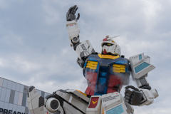 大阪万博ガンダム　昼バージョン