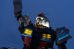 大阪万博ガンダム夜バージョン　アップ