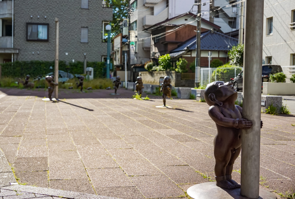 童々広場の童子