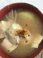 お昼は豚汁！