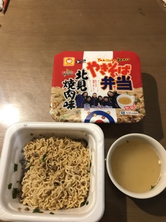 休日のゴソゴソ夜食（笑）