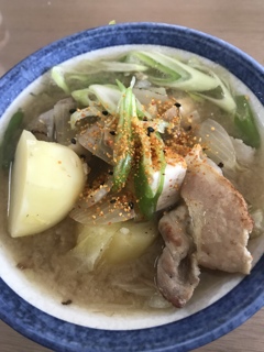 あり物で豚汁^_^