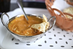 チキンカレーとナン♪