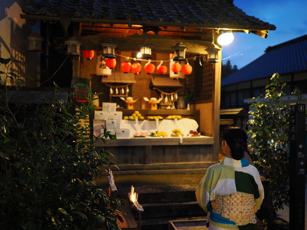 夏の祠　お天王はん