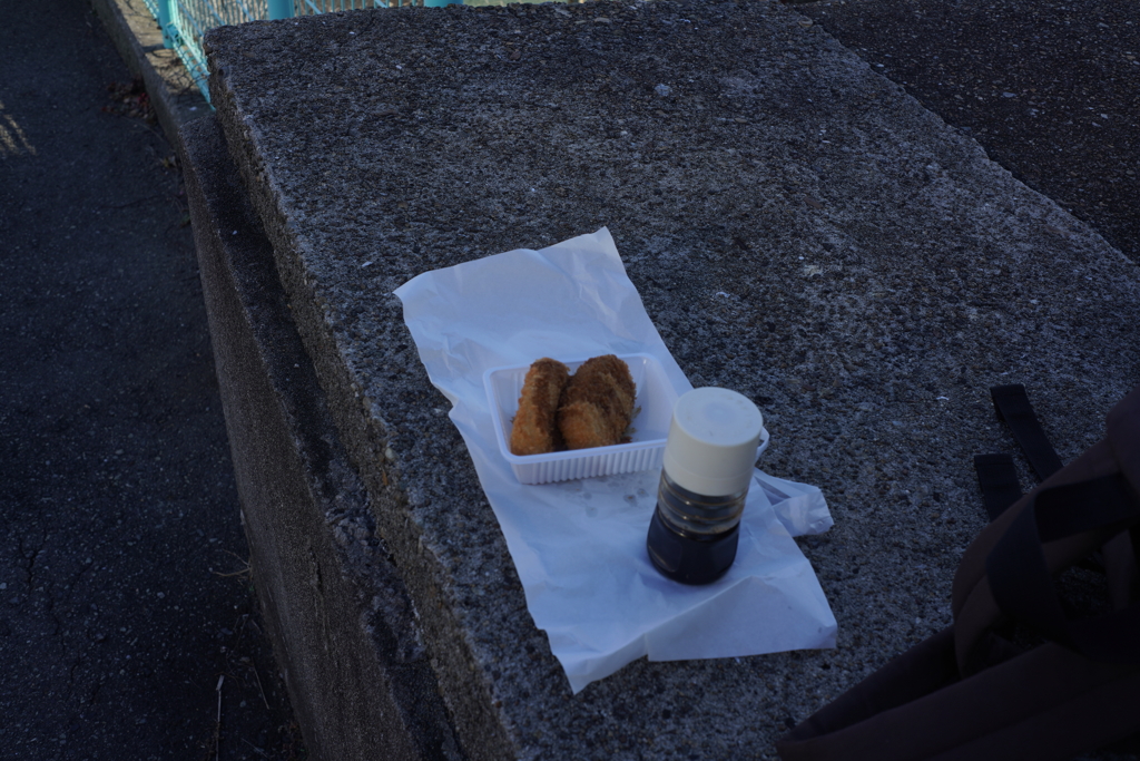 路傍でコロッケ