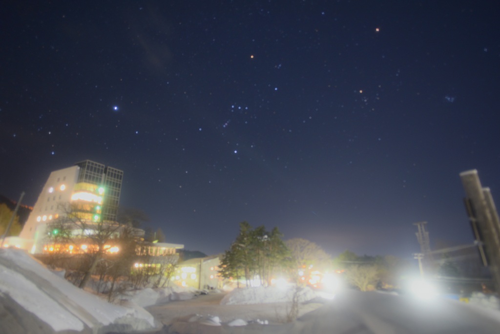 雪と星空