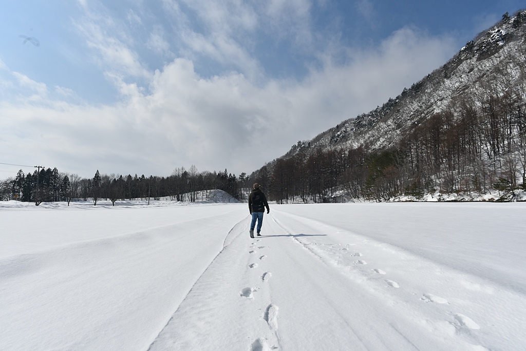新雪につける足跡