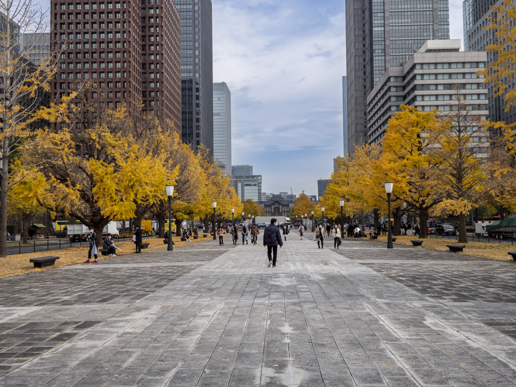 東京駅前
