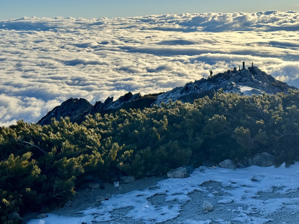 早朝の甲斐駒ヶ岳
