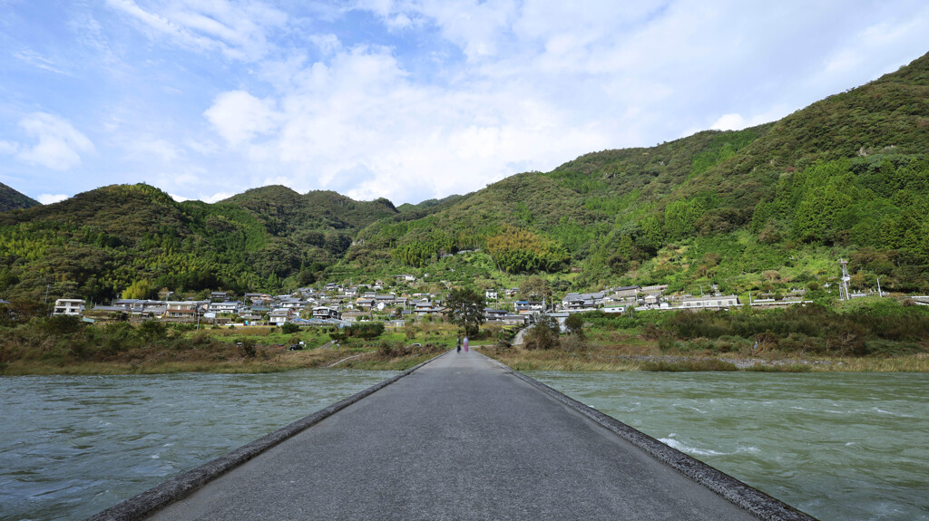 浅尾沈下橋