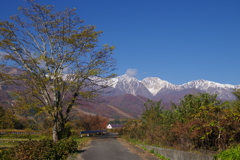 薄化粧の白馬三山