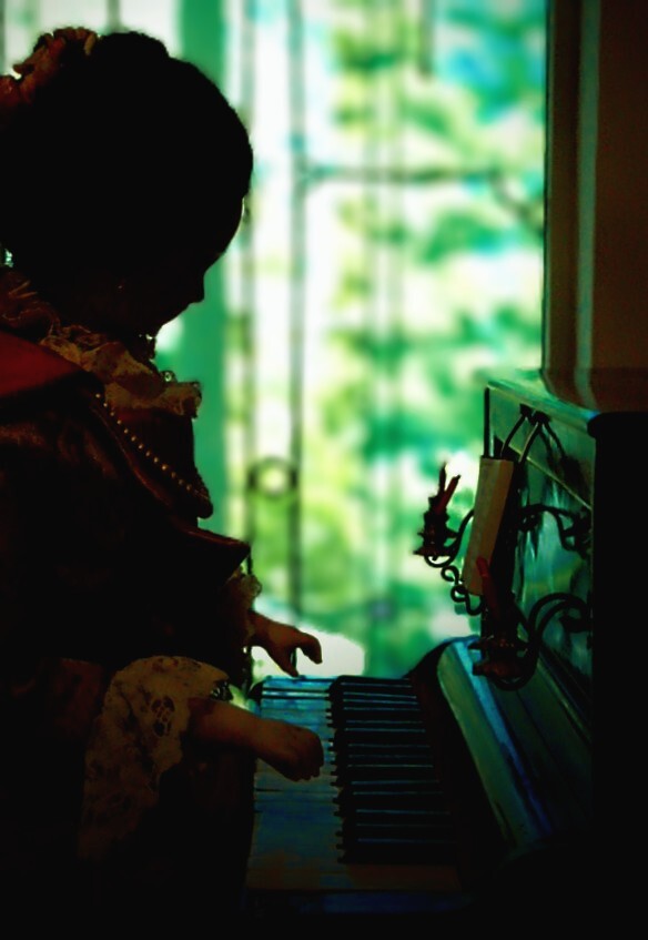 ピアノ弾き人形の日々