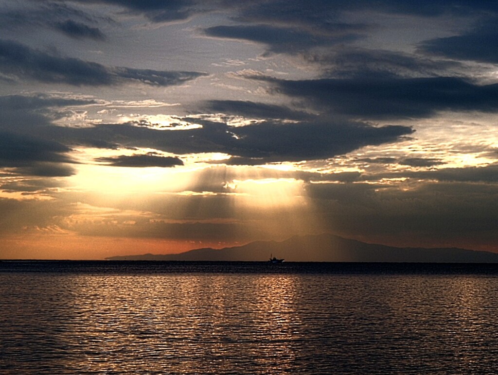 三浦半島西岸の夕日