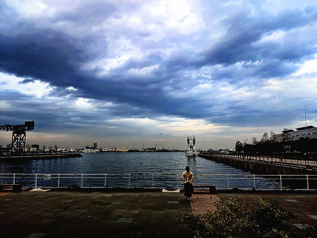 雲が来る