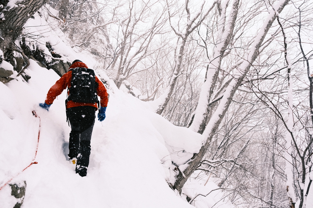 R6.02.10_夫婦登山_八剣山⑤