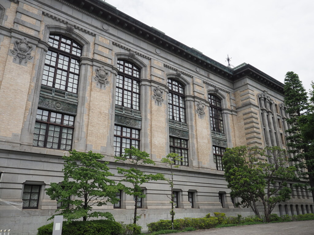 旧帝国図書館　文豪達の夢