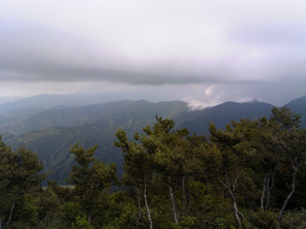 34　嵐の前、雷鳴の灯
