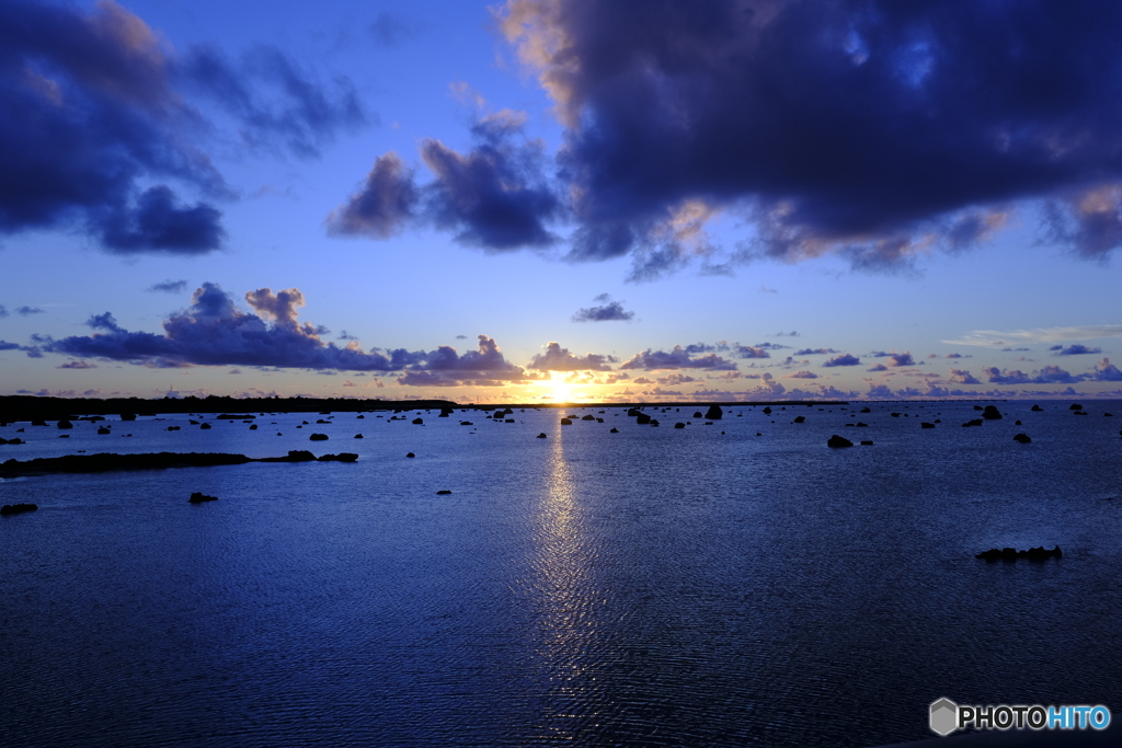 佐和田の浜から見る夕日