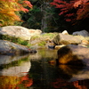 水面に映える紅葉（豪渓）