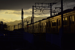 電車とゆうやけ