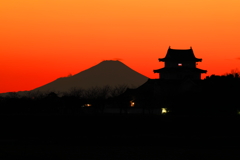 夕暮れに映るシルエット