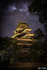 闇夜の鯉城