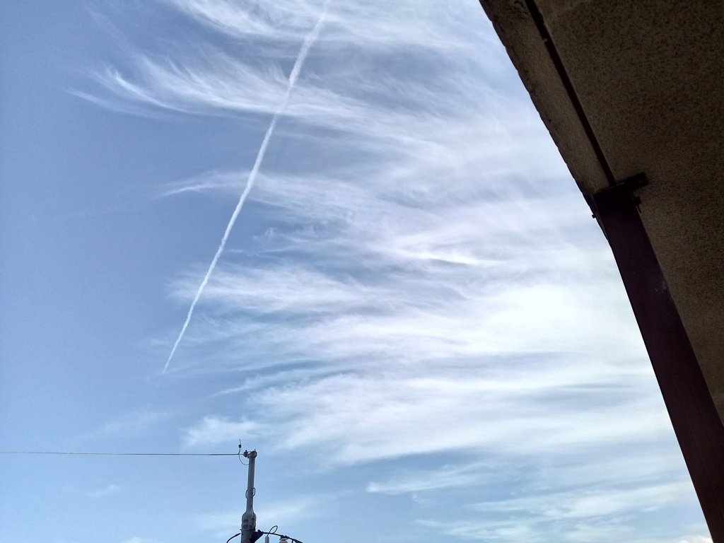 夏の日の雲