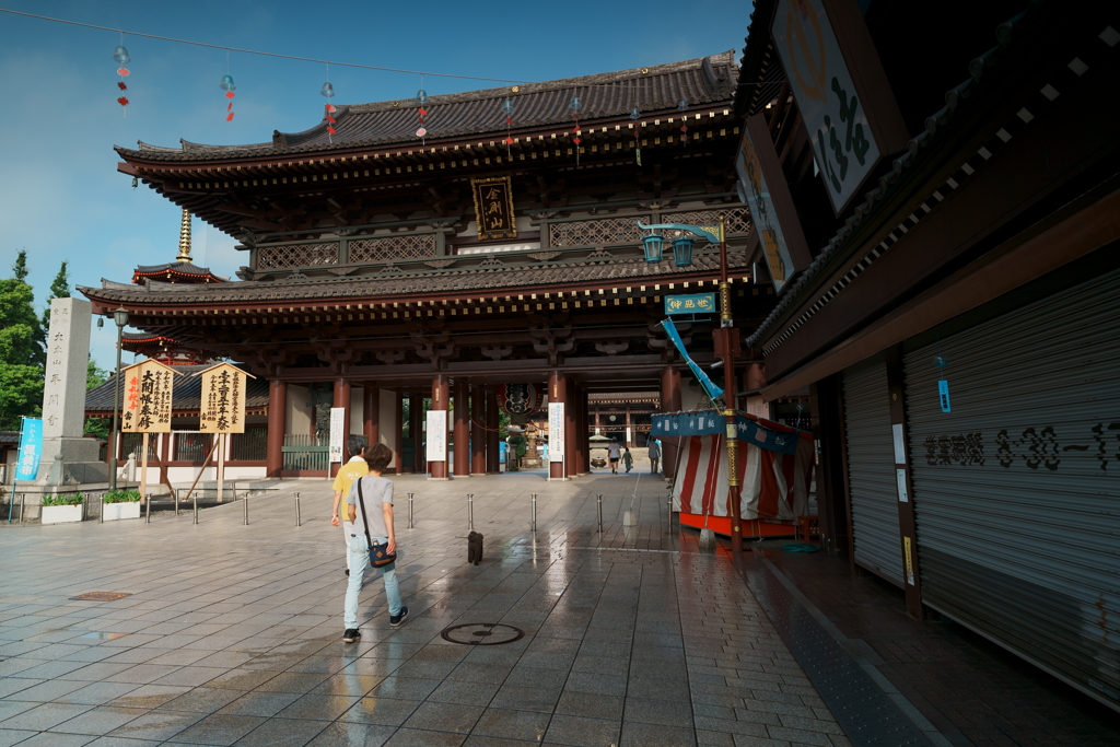 お寺に響く風鈴