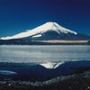 凍る湖