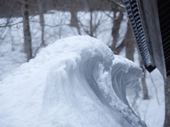 雪の波