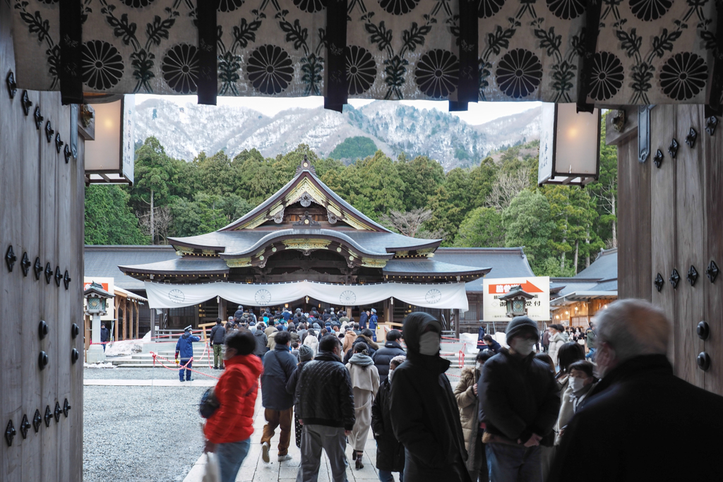 弥彦神社…初詣