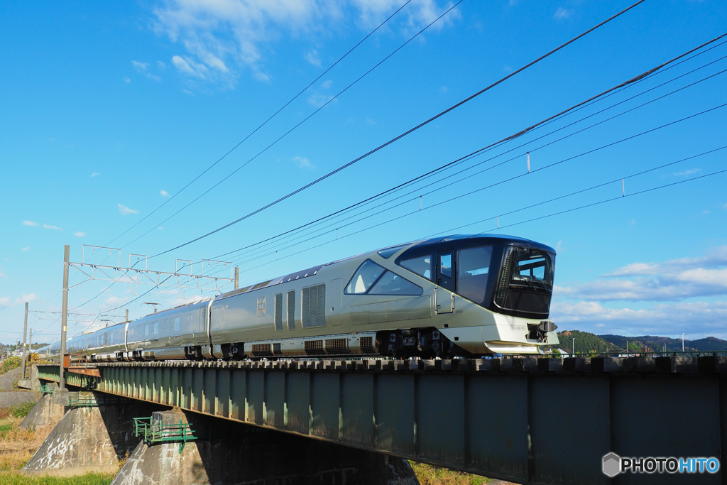 TrainSuite四季島/2022最終便が小春日和の新潟へ