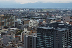 ビル街抜け車両基地へ