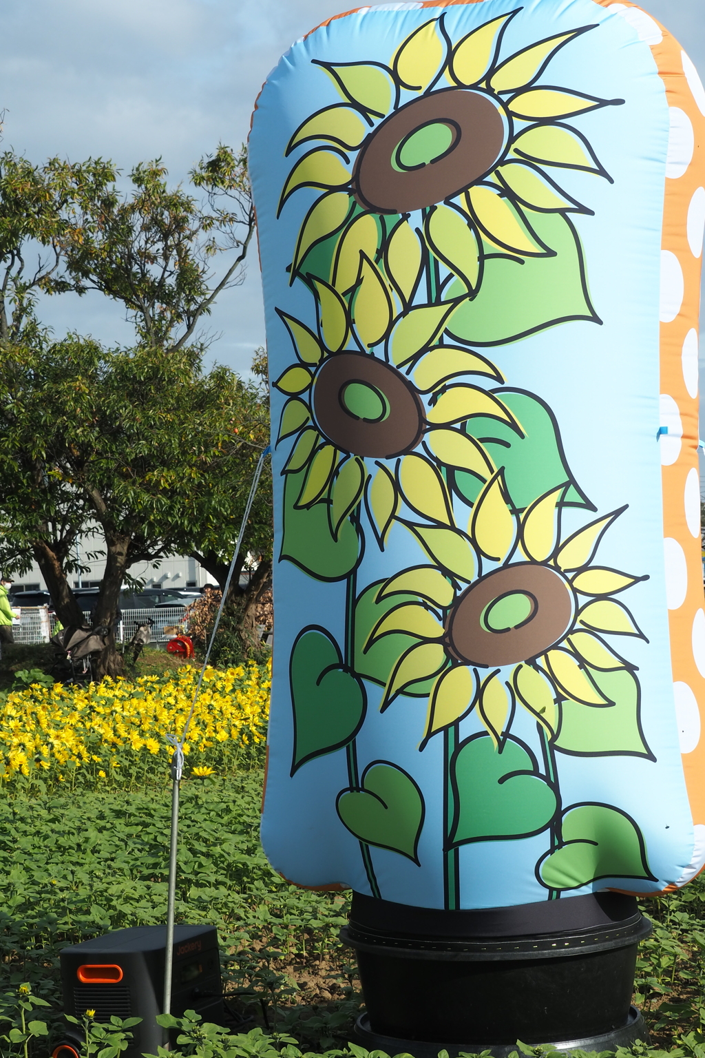 ヒマワリ畑に飾ってあったフウセン