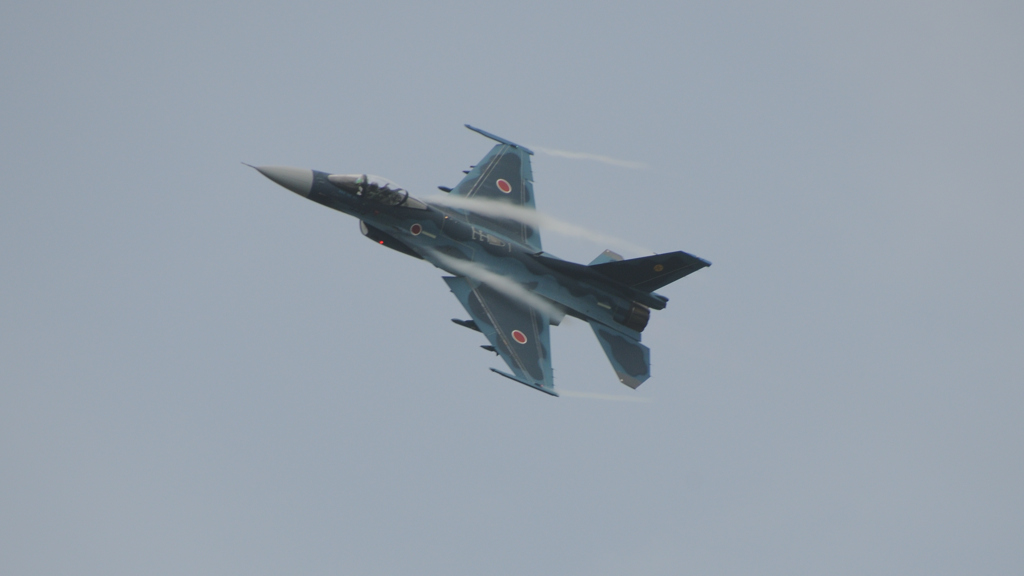 F2 戦闘機