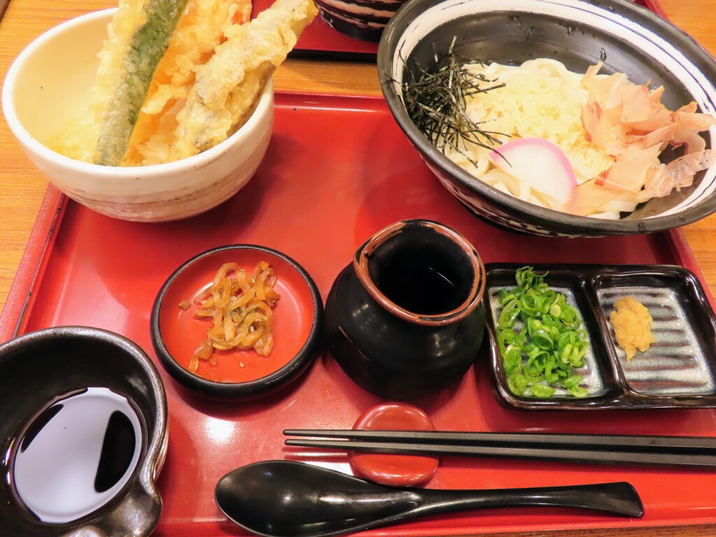 天丼と冷うどん
