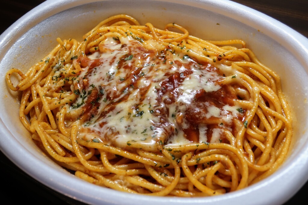 特盛、太麺！3種チーズのミートソース