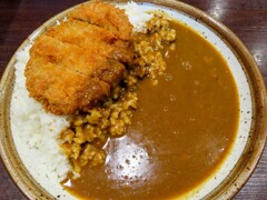 限定、キャベツメンチカツカレー