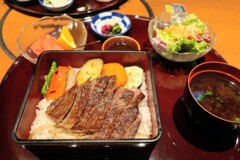 ステーキ重