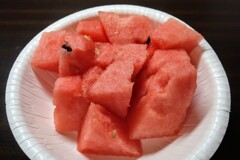 熊本県産熟れっ子すいかブロック中