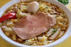 煮玉子ラーメン