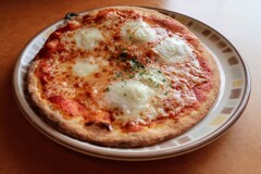 バッファローモッツァレラのマルゲリータピザ