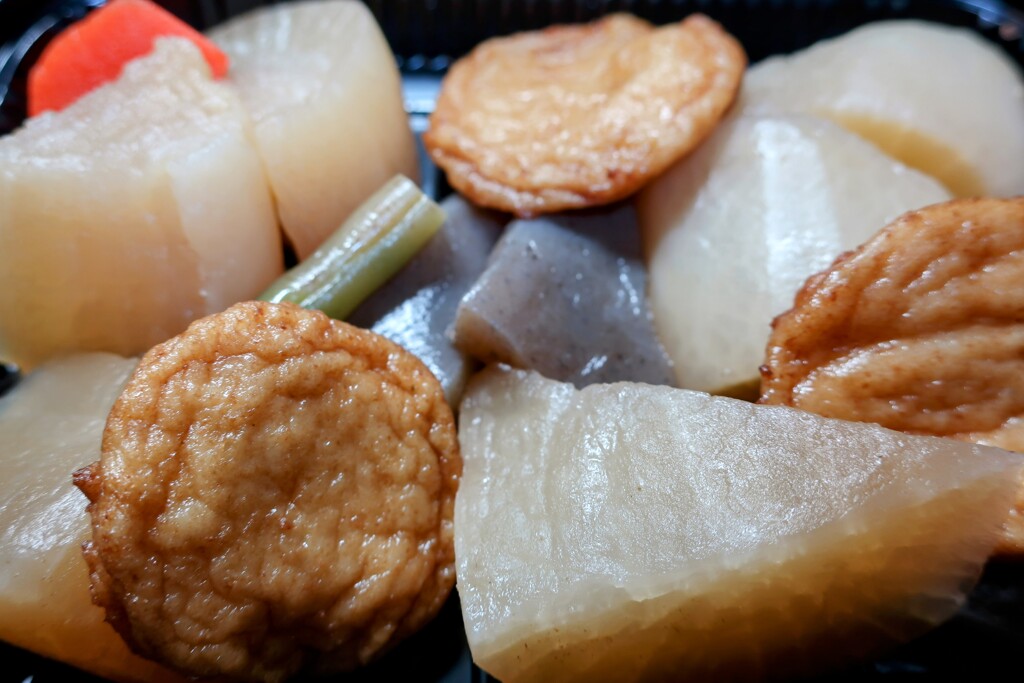 さつま揚げと大根の煮物