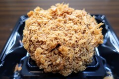 旨みあふれるメンチカツ