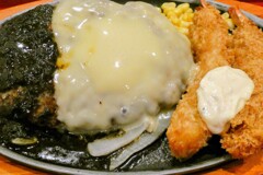 ハンバーグとエビフライ