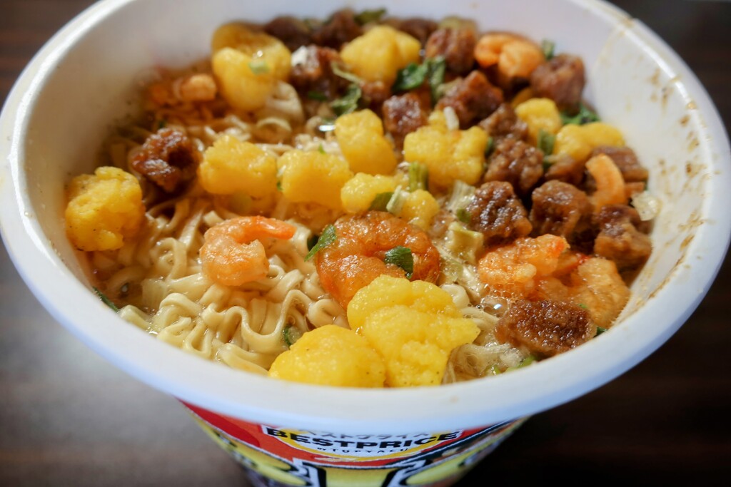 コクとキレのしゅうゆヌードルBIG