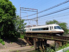 アーバンライナー