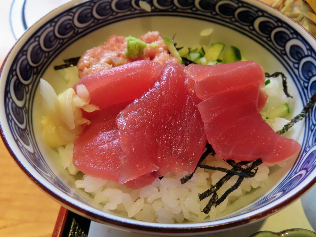 鉄火丼
