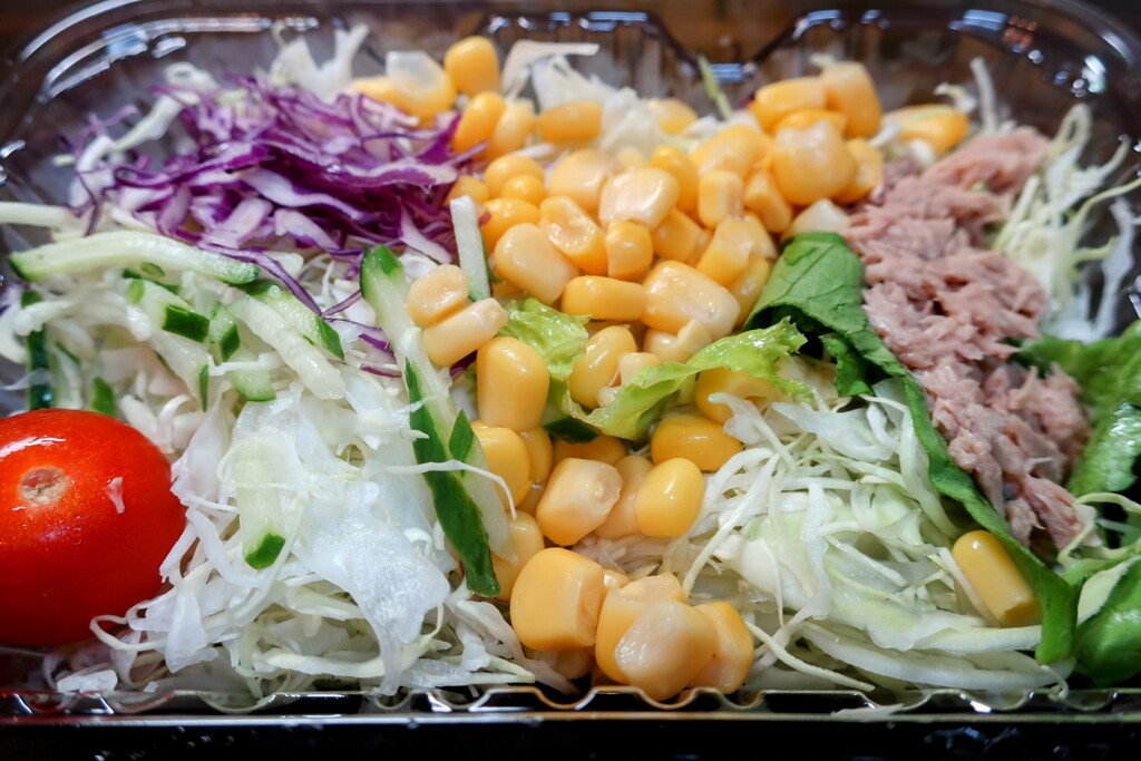 シーチキンコーンサラダ