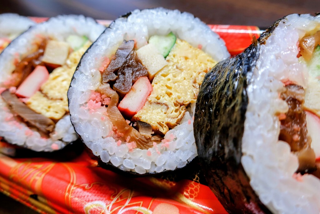 洒落た巻き寿司